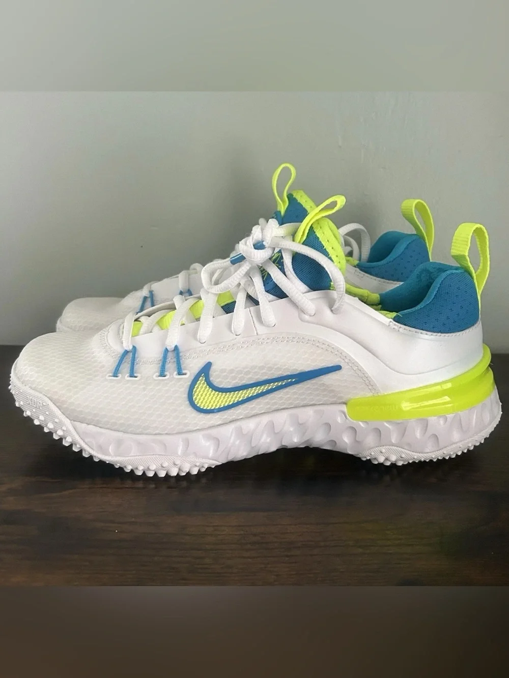 Nike Huarache 9 Elite TF SE Lacrosse Shoes Turf Cleats White Size 5 FV6148-100